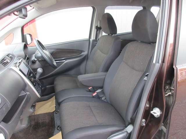 デイズ ハイウェイスター X ワンオーナー・4WD・HIDヘッドライト・フォグ・スマートキー・プッシュスタート・社外ナビ・アラウンドビューモニター・オートライト・オートエアコン・オートハイビーム・横滑り防止・シートヒーター(15枚目)