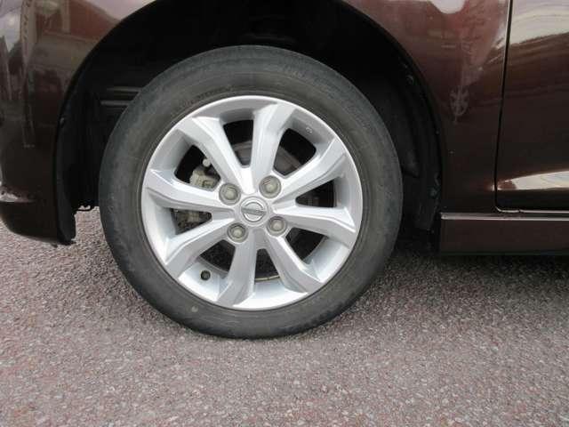 デイズ ハイウェイスター X ワンオーナー・4WD・HIDヘッドライト・フォグ・スマートキー・プッシュスタート・社外ナビ・アラウンドビューモニター・オートライト・オートエアコン・オートハイビーム・横滑り防止・シートヒーター(16枚目)