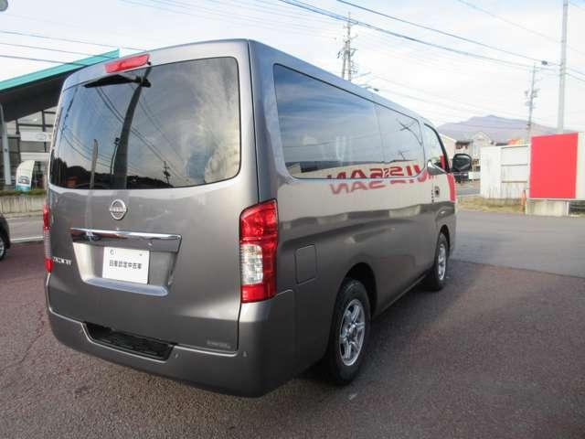 キャラバン ロングEX ワンオーナー 禁煙車使用 衝突被害軽減システム キーレスエントリー 全方位カメラ アラウンドビューモニター スマートルームミラー マニュアルエアコン パワーウインドウ 社外アルミ 横滑り防止(2枚目)