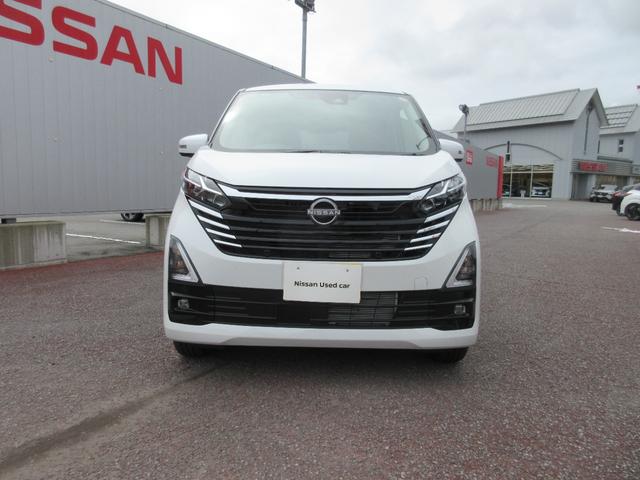 デイズ ハイウェイスターGタボアバンクロムプロパイロットED ターボ4WD・プロパイロット・純正9インチナビ・アラウンドビューモニター・LEDライト・フォグ・ETC・電動パーキング・ブレーキホールド・シートヒーター・後側方車両検知警報・後退時車両検知警報(4枚目)