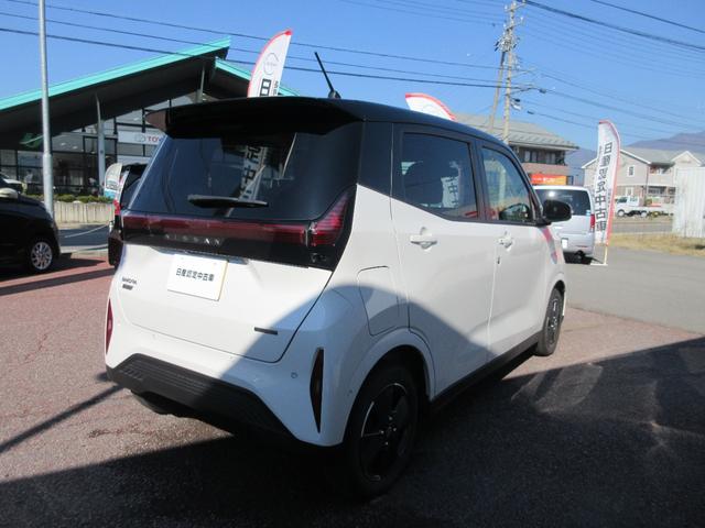 サクラ X 純正9インチナビ・アラウンドビューモニター・ETC・ヒーターシート・ステアリングヒーター・LEDヘッドライト・フォグ・電動パーキング・ブレーキホールド・前後ソナー・充電ケーブル(3枚目)