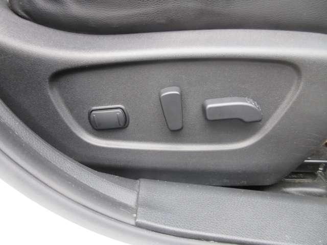 エクストレイル ２０Ｘｉ　Ｖセレクション　ワンオーナー・プロパイロット・純正９インチナビ・アラウンドビューモニター・スマートルームミラー・ＬＥＤヘッドライト・フォグ・電動バックドア・前後ヒーターシート・ＥＴＣ・パワーシート・ルーフレール（12枚目）