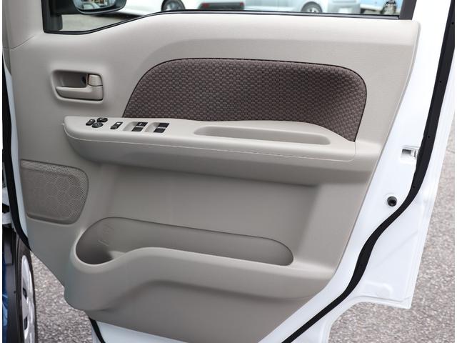 クリッパーバン GX パートタイム4WD 届出済未使用車 エマージェンシーブレーキ 踏み間違い衝突防止アシスト LEDヘッドランプ&ハイビームアシスト 車線逸脱警報 横滑り防止装置 シートヒーター キーレスエントリー(22枚目)