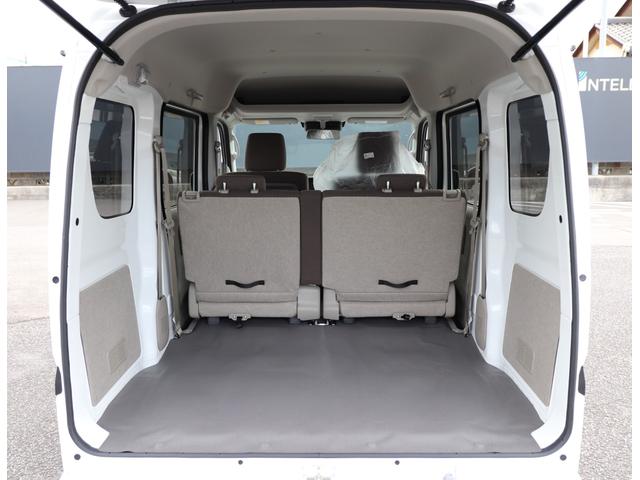 クリッパーバン GX パートタイム4WD 届出済未使用車 エマージェンシーブレーキ 踏み間違い衝突防止アシスト LEDヘッドランプ&ハイビームアシスト 車線逸脱警報 横滑り防止装置 シートヒーター キーレスエントリー(41枚目)