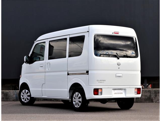 クリッパーバン GX パートタイム4WD 届出済未使用車 エマージェンシーブレーキ 踏み間違い衝突防止アシスト LEDヘッドランプ&ハイビームアシスト 車線逸脱警報 横滑り防止装置 シートヒーター キーレスエントリー(52枚目)