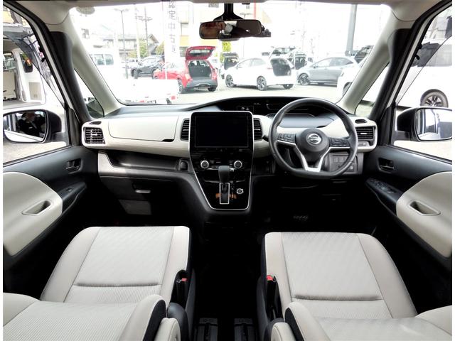 セレナ ハイウェイスターV 4WD 純正10インチナビTV 360°セーフティアシスト アラウンドビューモニター ハンズフリー両側オートスライドドア ドライブレコーダー ETC オートクルーズ アダプティブLEDヘッドランプ(3枚目)