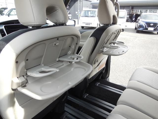 セレナ ハイウェイスターV 4WD 純正10インチナビTV 360°セーフティアシスト アラウンドビューモニター ハンズフリー両側オートスライドドア ドライブレコーダー ETC オートクルーズ アダプティブLEDヘッドランプ(41枚目)