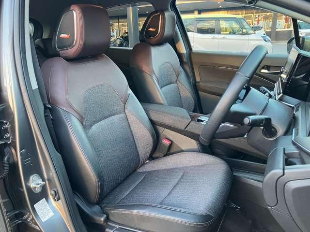 オーラ 1.2 G FOUR 4WD プロパイロット 日産コネクトナビゲーショ ワンオーナー車 エマブレ 全周囲 LDW 記録簿 アダプティブクルーズ 盗難防止システム オートエアコン スマートキー バックカメラ LEDライト アルミホイール 4WD ETC車載器 ナビTV 禁煙(17枚目)