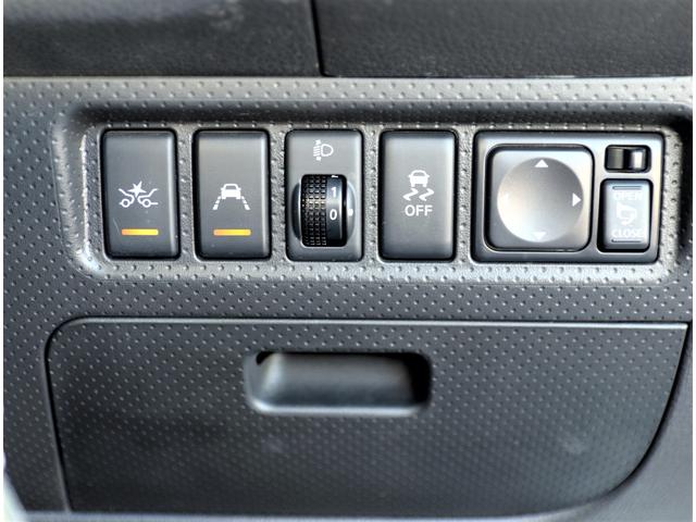 NV150AD VE 4WD メモリーナビ バックモニター エマージェンシーブレーキ 車線逸脱警報 横滑り防止装置 走行9660キロ ETC ドライブレコーダー キーレスエントリー 100V電源ソケット 電動格納ドアミラー(9枚目)