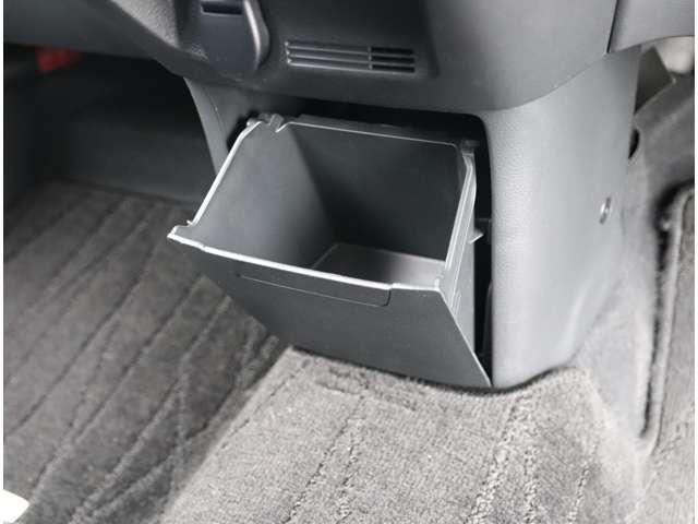 デイズ ６６０　ハイウェイスターＧターボ　プロパイロット　エディション　純正９インチナビＴＶ　アルミ　イモビ　エアバック　ＬＥＤヘッドライト　レーダークルーズ　インテリジェントキー　レーンアシスト　キーレス　ドライブレコーダー　サイドカメラ　アイドリングストップ　エアコン　メモリ－ナビ　ＡＢＳ（18枚目）