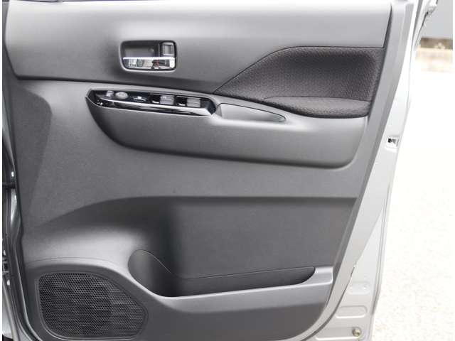 ルークス ６６０　ハイウェイスターＸ　プロパイロット　エディション　４ＷＤ　純正メモリーナビ／フルセグＴＶ　盗難防止システム　追突防止装置　ハンズフリー両側電動ドア　ＬＥＤライト　インテリキー　追従クルコン　アルミホイール　禁煙車　レーンアシスト　キーフリー　パワーウィンドウ　ＡＢＳ　アイドリングストップ（16枚目）