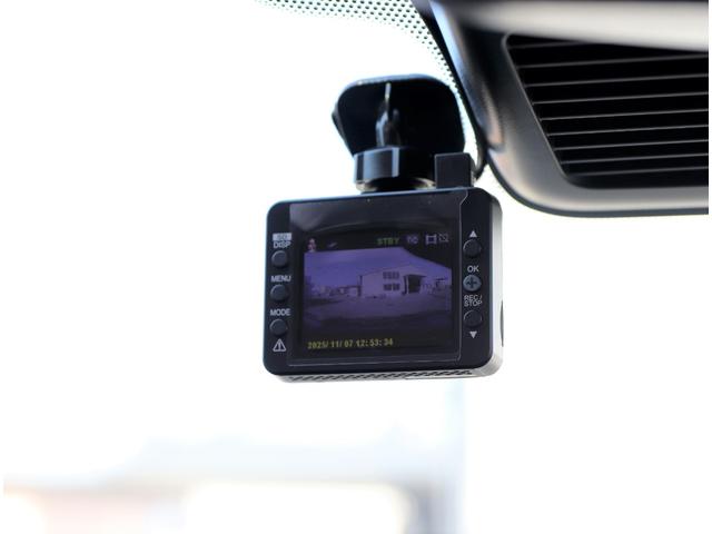デイズ ハイウェイスターＸ　プロパイロットエディション　４ＷＤ　純正メモリーナビ／フルセグＴＶ　アラウンドビューモニター　ＥＴＣ　ドライブレコーダー　踏み間違い衝突防止　シートヒーター　ＬＥＤヘッドランプ　ハイビームアシスト　オートブレーキホールド（8枚目）