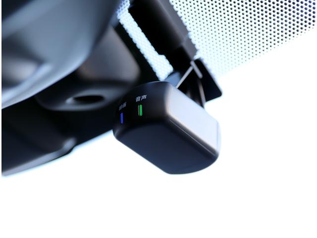 純正ドライブレコーダー搭載（フロント側）