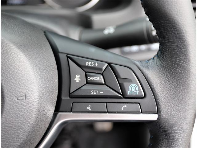 【プロパイロット】高速道路のロングドライブ！そして渋滞走行でも、アクセル、ブレーキ、ハンドルの操作をクルマがアシスト！プロパイロットが高速道路の走りにゆとりと自信をもたらします！