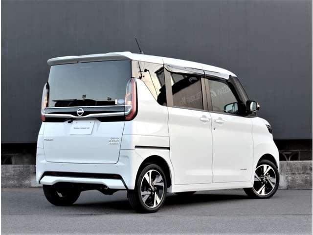 ルークス ６６０　ハイウェイスターＧターボ　アーバンクロム　プロパイロット　エディション　４ＷＤ　純正９インチナビＴＶ　３６０℃カメラ　ブレーキサポート　レーダークルーズコントロール　フルタイム４ＷＤ　寒冷地仕様　アイドリングストップ　インテリキー　盗難防止システム　車線逸脱警報　両側パワースライドドア　ドラレコ（2枚目）