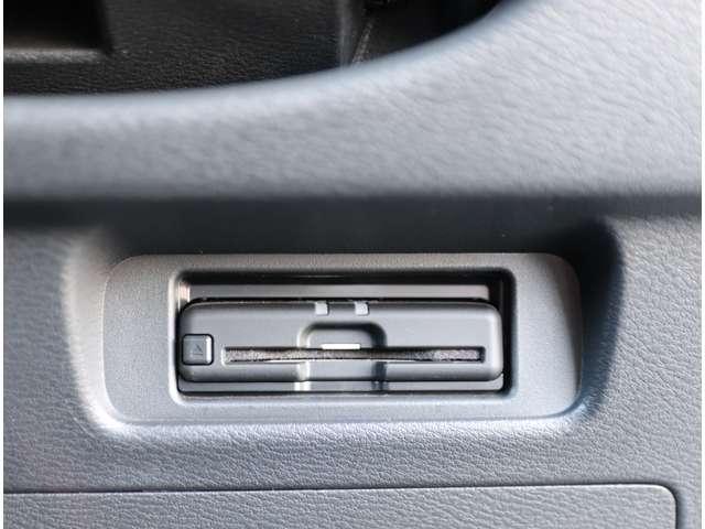 ルークス ６６０　ハイウェイスターＧターボ　アーバンクロム　プロパイロット　エディション　４ＷＤ　純正９インチナビＴＶ　３６０℃カメラ　ブレーキサポート　レーダークルーズコントロール　フルタイム４ＷＤ　寒冷地仕様　アイドリングストップ　インテリキー　盗難防止システム　車線逸脱警報　両側パワースライドドア　ドラレコ（17枚目）