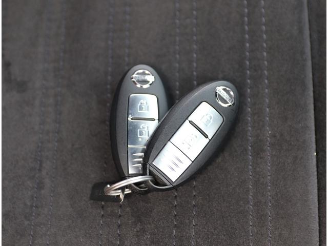 ノート e-パワーニスモ 純正ナビ/フルセグTV レカロシート アラウンドビューモニター ドライブレコーダー ETC スマートルームミラー LEDヘッドランプ ニスモ専用チューニング エマージェンシーブレーキ 踏み間違い防止(17枚目)