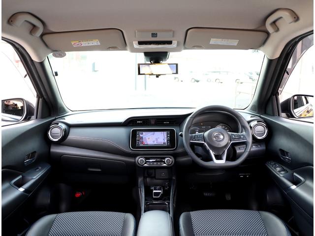 キックス Ｘ　ＦＯＵＲ　４ＷＤ　純正メモリーナビ／フルセグＴＶ　アラウンドビューモニター　ＳＯＳコール　オートブレーキホールド　インテリジェント・ルームミラー　ＬＥＤヘッドランプ＆フォグランプ　ハイビームアシスト（3枚目）