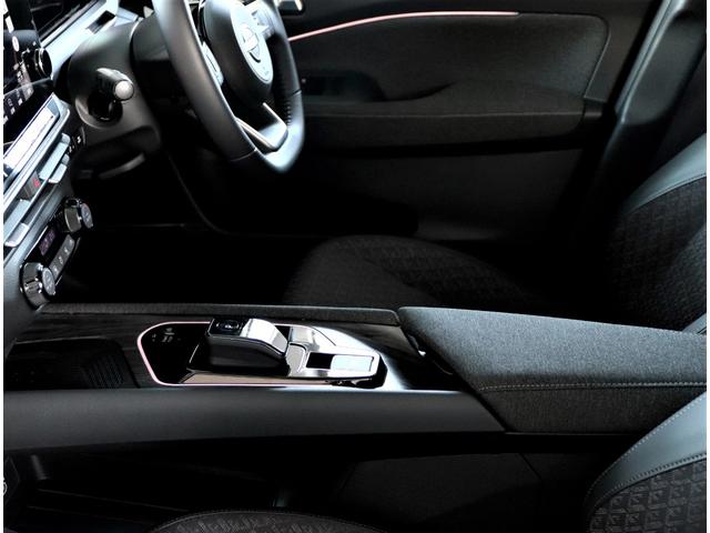 オーラ G 日産コネクトナビTV アラウンドビューモニター BOSEサウンド 全方位運転支援システム 前後ドライブレコーダー SOSコール ETC2.0 ワイヤレス充電 オートブレーキホールド 運転席パワーシート(44枚目)