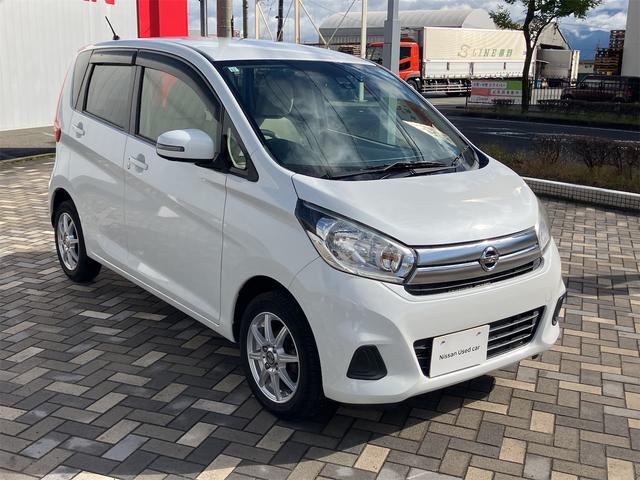 デイズ X ドライブレコーダー 全周囲カメラ 衝突被害軽減システム スマートキー アイドリングストップ 電動格納ミラー ベンチシート CVT 盗難防止システム ABS ESC CD アルミホイール 衝突安全ボディ(12枚目)