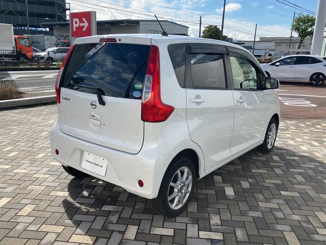 デイズ X ドライブレコーダー 全周囲カメラ 衝突被害軽減システム スマートキー アイドリングストップ 電動格納ミラー ベンチシート CVT 盗難防止システム ABS ESC CD アルミホイール 衝突安全ボディ(14枚目)