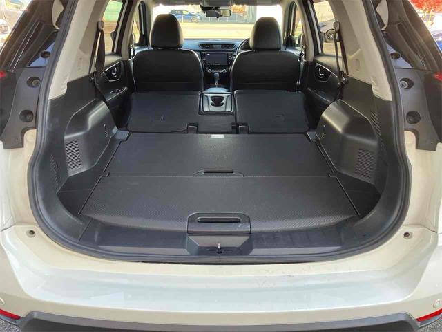 エクストレイル 20X 4WD ETC バックカメラ クリアランスソナー 衝突被害軽減システム ナビ TV オートライト 電動リアゲート アルミホイール スマートキー アイドリングストップ 電動格納ミラー CVT(28枚目)