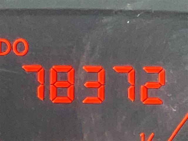 ノート Ｘ　ナビ　レーンアシスト　衝突被害軽減システム　オートライト　スマートキー　アイドリングストップ　電動格納ミラー　ＣＶＴ　盗難防止システム　衝突安全ボディ　ＡＢＳ　ＥＳＣ　エアコン　パワーステアリング（24枚目）