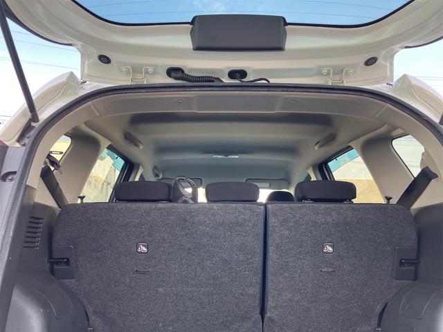 ノート Ｘ　ナビ　レーンアシスト　衝突被害軽減システム　オートライト　スマートキー　アイドリングストップ　電動格納ミラー　ＣＶＴ　盗難防止システム　衝突安全ボディ　ＡＢＳ　ＥＳＣ　エアコン　パワーステアリング（25枚目）