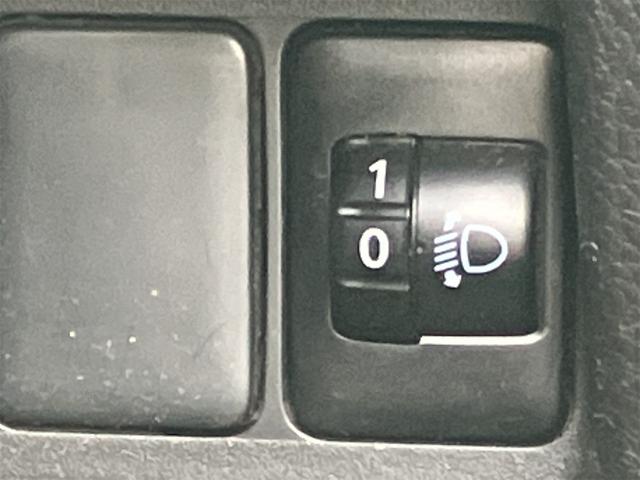 デイズルークス Ｘ　Ｖセレクション　４ＷＤ　ＥＴＣ　全周囲カメラ　両側電動スライドドア　ナビ　ＴＶ　衝突被害軽減システム　スマートキー　アイドリングストップ　電動格納ミラー　シートヒーター　ベンチシート　ＣＶＴ　盗難防止システム　ＡＢＳ（44枚目）