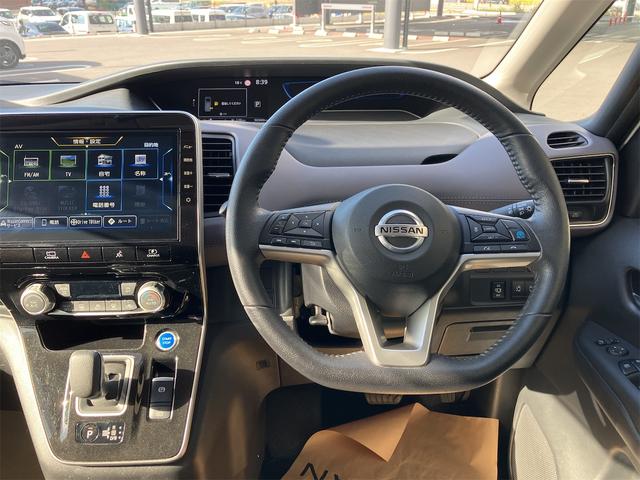 セレナ e-パワー ハイウェイスターV ETC 全周囲カメラ ナビ TV クリアランスソナー オートクルーズコントロール 衝突被害軽減システム 両側電動スライドドア オートライト LEDヘッドランプ スマートキー 電動格納ミラー 3列シート(3枚目)