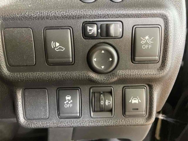 ノート ｅ－パワー　Ｘ　サイドカメラ　クリアランスソナー　レーンアシスト　衝突被害軽減システム　アルミホイール　スマートキー　アイドリングストップ　電動格納ミラー　ＣＶＴ　盗難防止システム　衝突安全ボディ　ＡＢＳ　ＥＳＣ（7枚目）