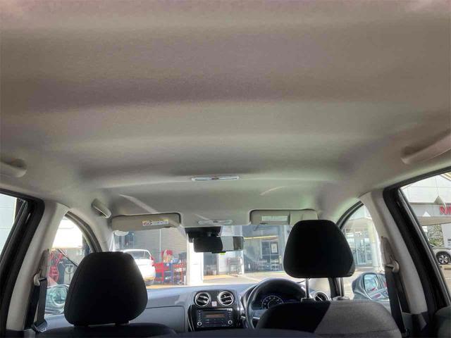 ノート ｅ－パワー　Ｘ　サイドカメラ　クリアランスソナー　レーンアシスト　衝突被害軽減システム　アルミホイール　スマートキー　アイドリングストップ　電動格納ミラー　ＣＶＴ　盗難防止システム　衝突安全ボディ　ＡＢＳ　ＥＳＣ（11枚目）