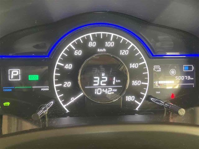 ノート ｅ－パワー　Ｘ　サイドカメラ　クリアランスソナー　レーンアシスト　衝突被害軽減システム　アルミホイール　スマートキー　アイドリングストップ　電動格納ミラー　ＣＶＴ　盗難防止システム　衝突安全ボディ　ＡＢＳ　ＥＳＣ（28枚目）