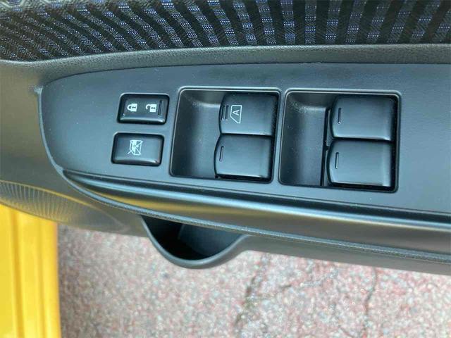 ノート e-パワー メダリスト FOUR ブラックアロー 4WD ETC 全周囲カメラ ナビ クリアランスソナー オートクルーズコントロール レーンアシスト 衝突被害軽減システム オートライト LEDヘッドランプ スマートキー 電動格納ミラー CVT(11枚目)