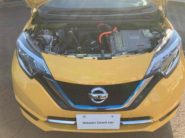 ノート e-パワー メダリスト FOUR ブラックアロー 4WD ETC 全周囲カメラ ナビ クリアランスソナー オートクルーズコントロール レーンアシスト 衝突被害軽減システム オートライト LEDヘッドランプ スマートキー 電動格納ミラー CVT(18枚目)