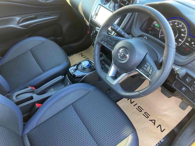 ノート e-パワー メダリスト FOUR ブラックアロー 4WD ETC 全周囲カメラ ナビ クリアランスソナー オートクルーズコントロール レーンアシスト 衝突被害軽減システム オートライト LEDヘッドランプ スマートキー 電動格納ミラー CVT(32枚目)
