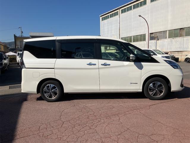 セレナ ｅ－パワー　ＸＶ　ＥＴＣ　全周囲カメラ　ナビ　オートクルーズコントロール　衝突被害軽減システム　両側電動スライドドア　オートライト　スマートキー　アイドリングストップ　電動格納ミラー　３列シート　ＣＶＴ　アルミホイール（13枚目）