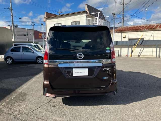 セレナ 2.0 ハイウェイスター 寒冷地 スマートキー&プッシュスタート メモリーナビゲーション 1オーナー LED キーレス 禁煙 ナビTV 点検記録簿 ETC車載器 ダブルエアバック ワンセグテレビ アルミホイル ABS エアコン(7枚目)