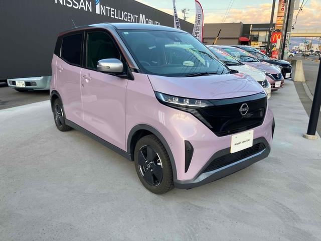 サクラ Ｘ　全周囲カメラ　ナビ　ＴＶ　クリアランスソナー　オートクルーズコントロール　衝突被害軽減システム　オートライト　ＬＥＤヘッドランプ　スマートキー　電動格納ミラー　シートヒーター　ベンチシート　ＣＶＴ（12枚目）