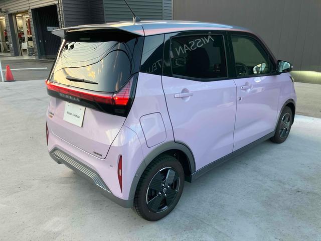 サクラ Ｘ　全周囲カメラ　ナビ　ＴＶ　クリアランスソナー　オートクルーズコントロール　衝突被害軽減システム　オートライト　ＬＥＤヘッドランプ　スマートキー　電動格納ミラー　シートヒーター　ベンチシート　ＣＶＴ（15枚目）