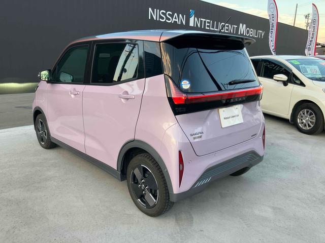 サクラ Ｘ　全周囲カメラ　ナビ　ＴＶ　クリアランスソナー　オートクルーズコントロール　衝突被害軽減システム　オートライト　ＬＥＤヘッドランプ　スマートキー　電動格納ミラー　シートヒーター　ベンチシート　ＣＶＴ（17枚目）