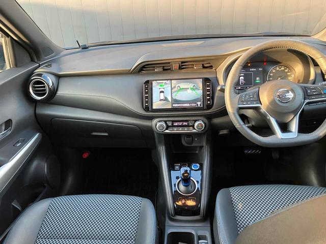 キックス Ｘ　ＥＴＣ　全周囲カメラ　ナビ　ＴＶ　クリアランスソナー　衝突被害軽減システム　オートライト　ＬＥＤヘッドランプ　ヘッドライトウォッシャー　スマートキー　電動格納ミラー　シートヒーター　ＣＶＴ（2枚目）