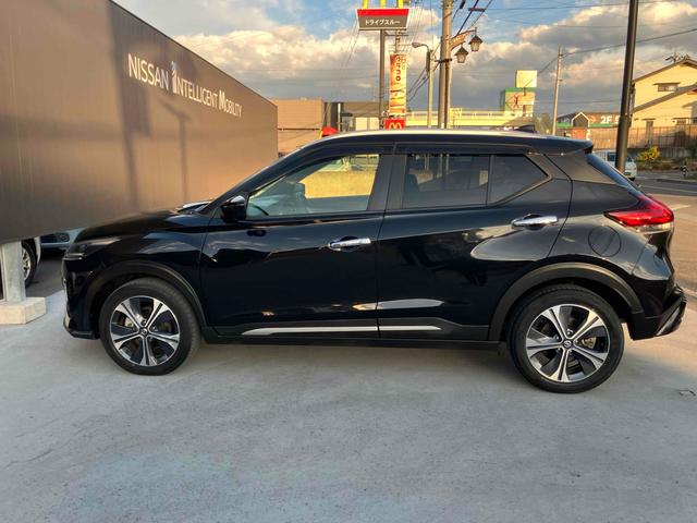 キックス Ｘ　ＥＴＣ　全周囲カメラ　ナビ　ＴＶ　クリアランスソナー　衝突被害軽減システム　オートライト　ＬＥＤヘッドランプ　ヘッドライトウォッシャー　スマートキー　電動格納ミラー　シートヒーター　ＣＶＴ（17枚目）