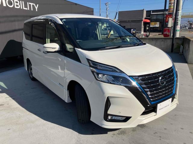 セレナ e-パワー ハイウェイスターV ドライブレコーダー ETC 全周囲カメラ ナビ TV クリアランスソナー オートクルーズコントロール レーンアシスト 衝突被害軽減システム 両側電動スライドドア オートライト LEDヘッドランプ(17枚目)