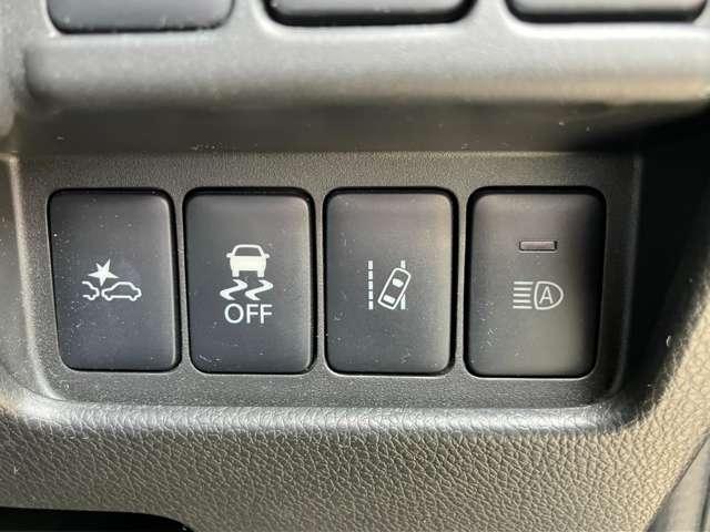 デイズルークス ６６０　ハイウェイスター　Ｇターボ　３６０°カメラ　踏み間違え防止　４ＷＤ　ＬＥＤヘッド　スマートキー　ナビＴＶ　クルコン　ＡＡＣ　パワステ　Ｗエアバック　メモリーナビ　エアバッグ　バックカメラ　ＡＢＳ　キーレスエントリー　アルミ（17枚目）