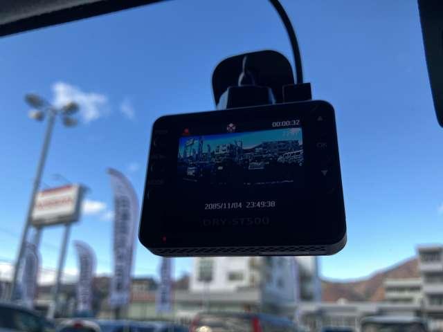 ＮＶ１００クリッパーバン ６６０　ＤＸ　助手席エアバック　パートタイム４ＷＤ　キーレスキー　パワステ付き　運転席エアバック　エアコン　ＡＢＳ付き　インテリジェントエマージェンシーブレーキ（10枚目）