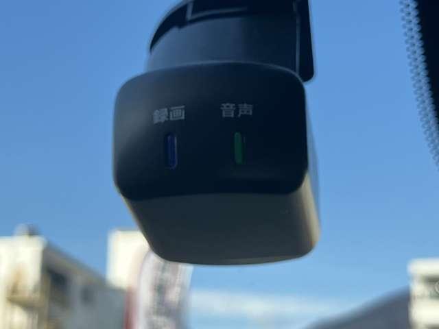 セレナ 1.2 e-POWER ハイウェイスター V 360°カメラ エマジェンシーブレーキ スマキー バックカメラ LED レーンアシスト ETC ドラレコ サイドカーテンエアバック フルオートエアコン アルミホイール エアバック メモリーナビ ABS(11枚目)