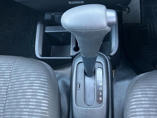 ハイゼットトラック ジャンボエクストラ 4WD 軽トラック 衝突被害軽減システム クリアランスソナー スマートキー アイドリングストップ 電動格納ミラー ESC エアコン パワーウィンドウ 運転席エアバッグ CD(5枚目)
