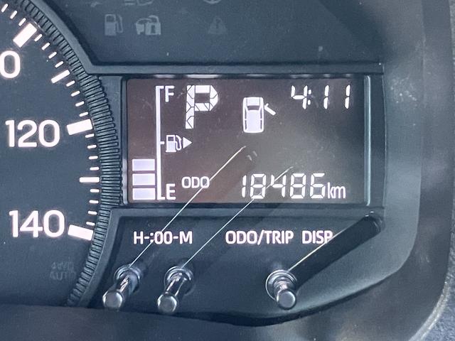 ハイゼットトラック ジャンボエクストラ 4WD 軽トラック 衝突被害軽減システム クリアランスソナー スマートキー アイドリングストップ 電動格納ミラー ESC エアコン パワーウィンドウ 運転席エアバッグ CD(10枚目)