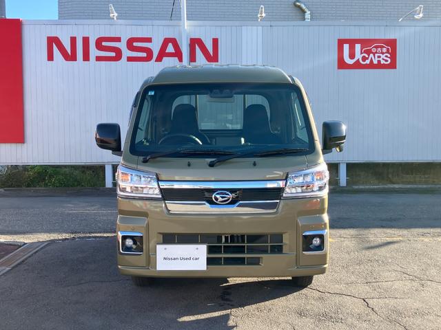 ハイゼットトラック ジャンボエクストラ 4WD 軽トラック 衝突被害軽減システム クリアランスソナー スマートキー アイドリングストップ 電動格納ミラー ESC エアコン パワーウィンドウ 運転席エアバッグ CD(13枚目)